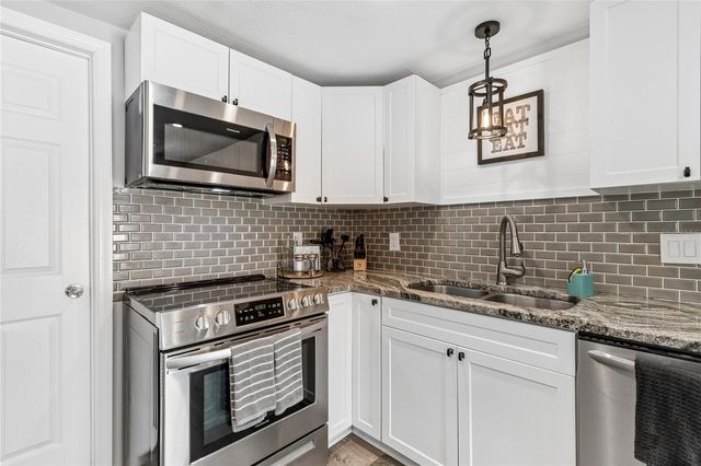 7324 STONE HAVEN COURT N, Pinellas Park, FL 33781