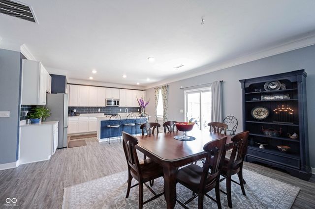 4860 W Safford Drive, New Palestine, IN 46163