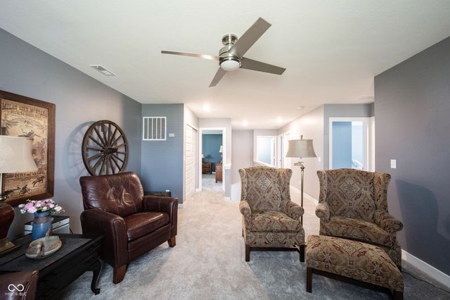 4860 W Safford Drive, New Palestine, IN 46163