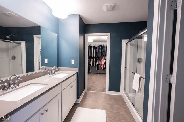 4860 W Safford Drive, New Palestine, IN 46163
