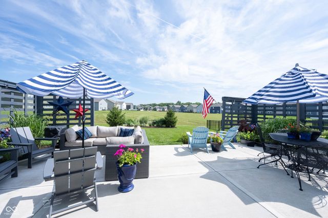 4860 W Safford Drive, New Palestine, IN 46163