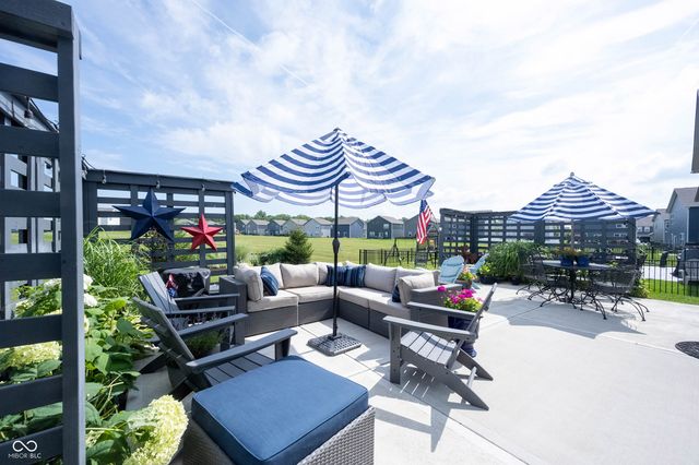 4860 W Safford Drive, New Palestine, IN 46163