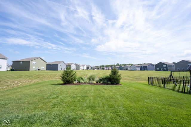 4860 W Safford Drive, New Palestine, IN 46163