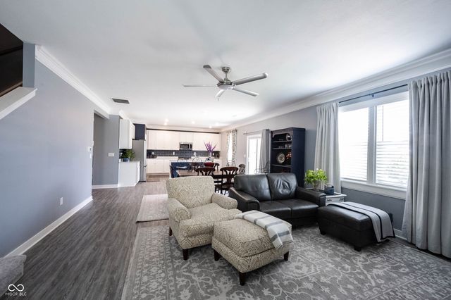 4860 W Safford Drive, New Palestine, IN 46163