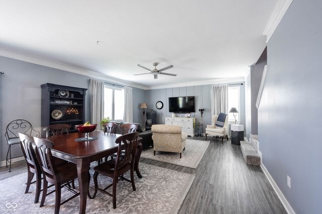 4860 W Safford Drive, New Palestine, IN 46163