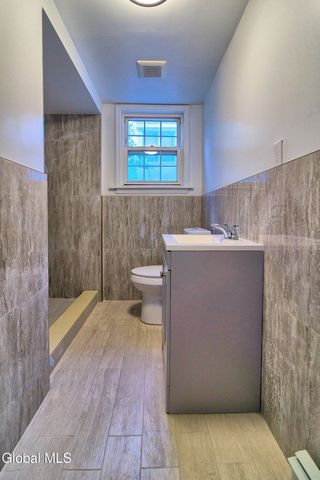 33 110th Street, Troy, NY 12182