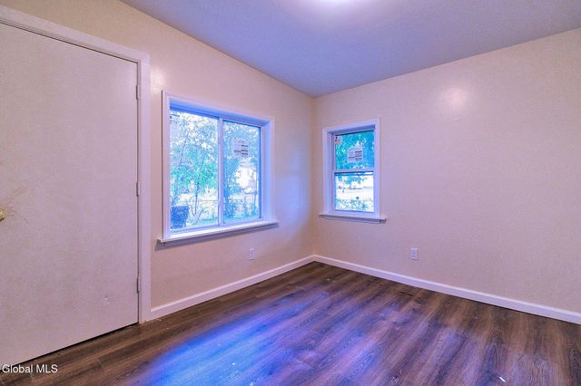 33 110th Street, Troy, NY 12182