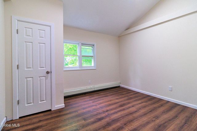 33 110th Street, Troy, NY 12182