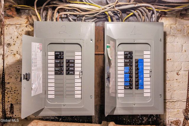 33 110th Street, Troy, NY 12182