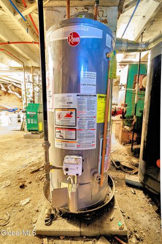 33 110th Street, Troy, NY 12182