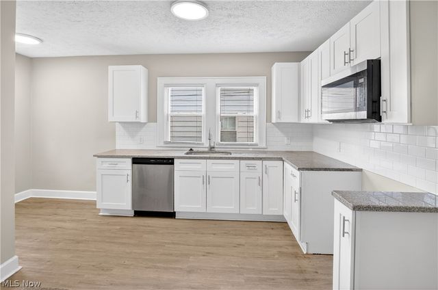 5177 Cato Street, Maple Heights, OH 44137