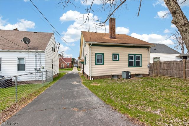 5177 Cato Street, Maple Heights, OH 44137