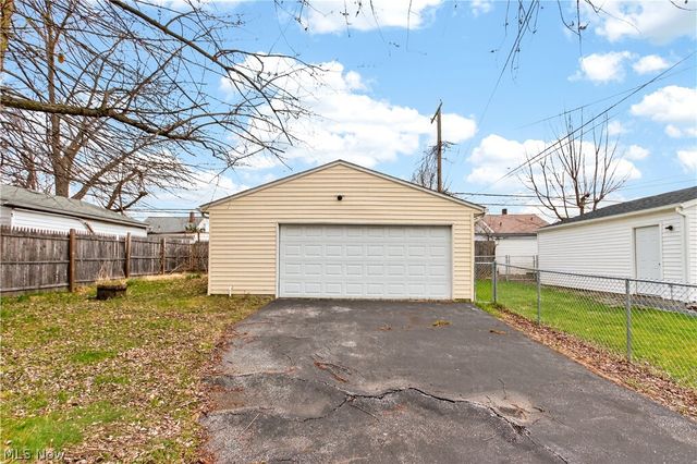 5177 Cato Street, Maple Heights, OH 44137