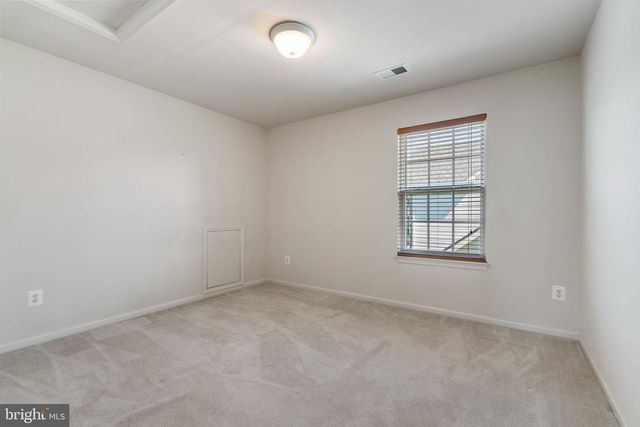 9405 PRIMROSE LN, Manassas Park, VA 20111