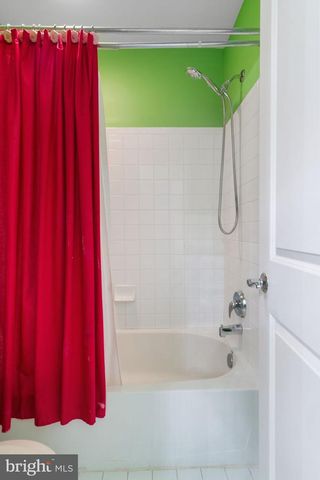 9405 PRIMROSE LN, Manassas Park, VA 20111