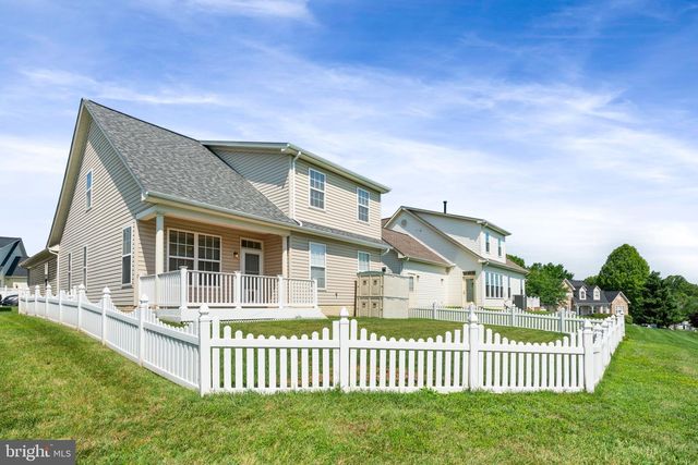 9405 PRIMROSE LN, Manassas Park, VA 20111