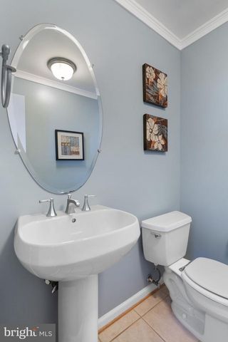9405 PRIMROSE LN, Manassas Park, VA 20111
