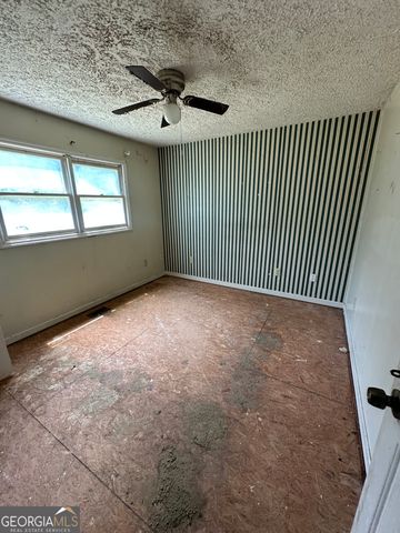 3891 Hogansville Road, Lagrange, GA 30241
