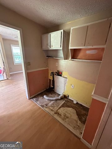3891 Hogansville Road, Lagrange, GA 30241