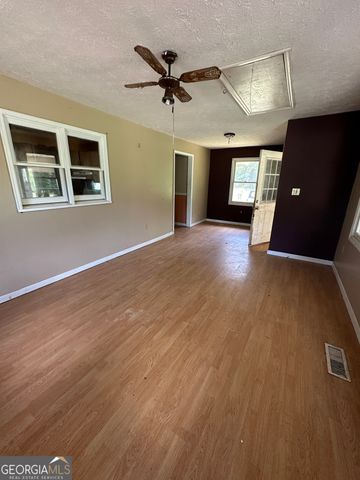 3891 Hogansville Road, Lagrange, GA 30241