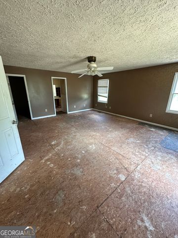 3891 Hogansville Road, Lagrange, GA 30241