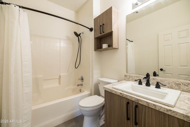 2242 S BARRINGTON --, Mesa, AZ 85209