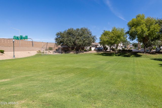 2242 S BARRINGTON --, Mesa, AZ 85209