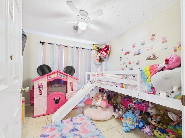 505 S Circle Drive, Baytown, TX 77520