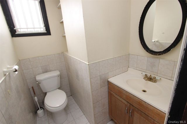 7510 173rd Street, Fresh Meadows, NY 11366