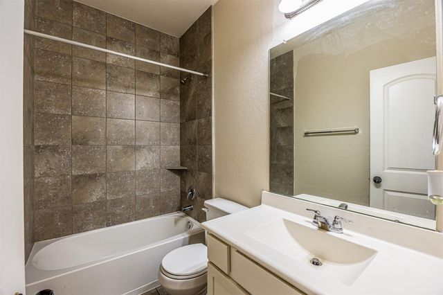 218 San Marcos Drive, Baytown, TX 77523