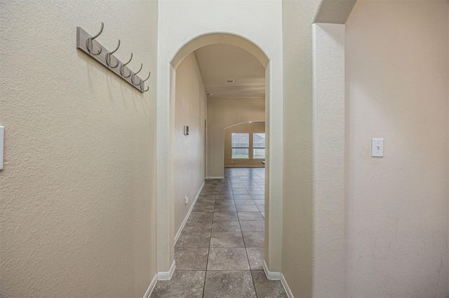 218 San Marcos Drive, Baytown, TX 77523