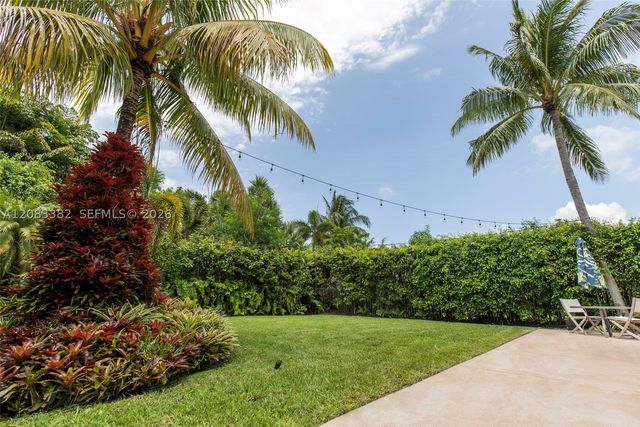 3652 Falcon Ridge Cir 0, Weston, FL 33331