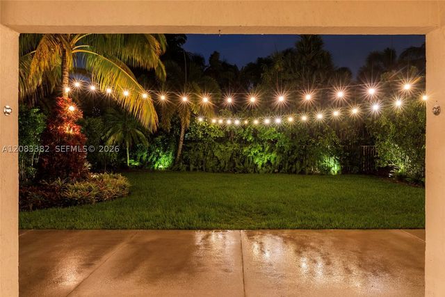 3652 Falcon Ridge Cir 0, Weston, FL 33331