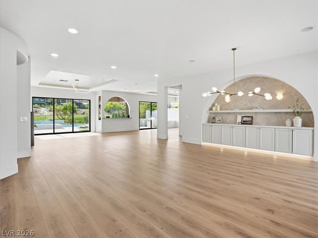 11321 Golden Chestnut Place, Las Vegas, NV 89135