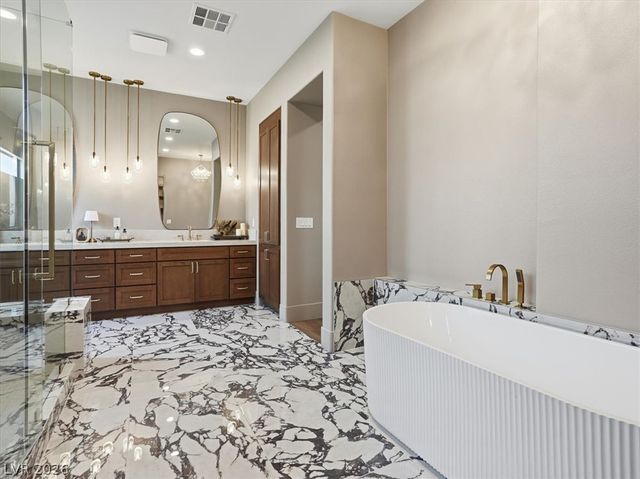 11321 Golden Chestnut Place, Las Vegas, NV 89135