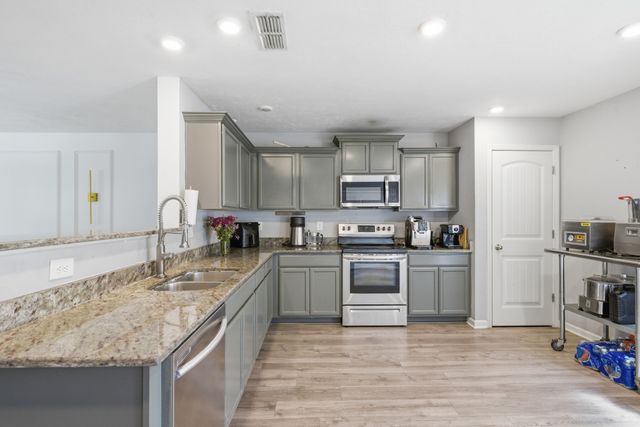 3015 Utah St, Smyrna, TN 37167