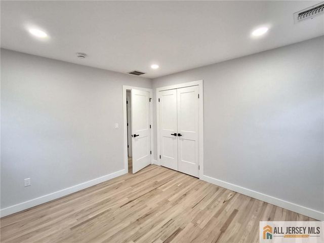 397 Lake Avenue, Colonia, NJ 07067