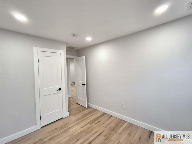 397 Lake Avenue, Colonia, NJ 07067