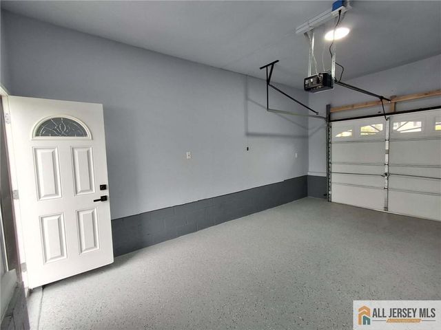 397 Lake Avenue, Colonia, NJ 07067