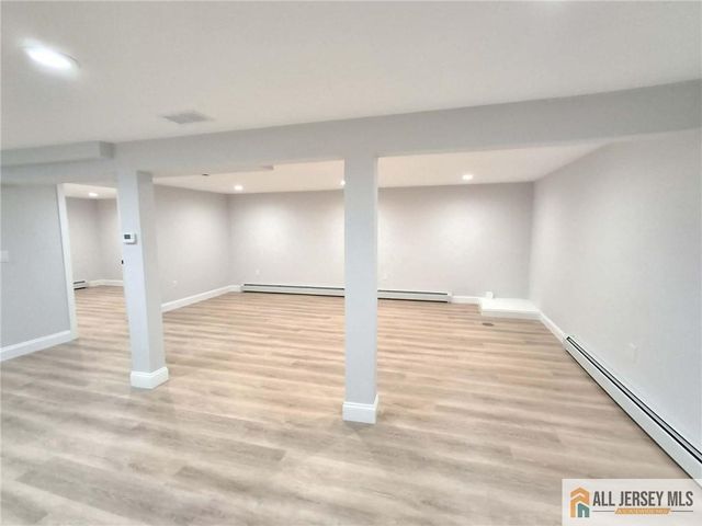 397 Lake Avenue, Colonia, NJ 07067