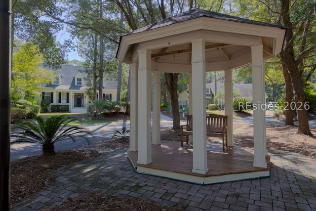 60 Old Sawmill Dr, Bluffton, SC 29910