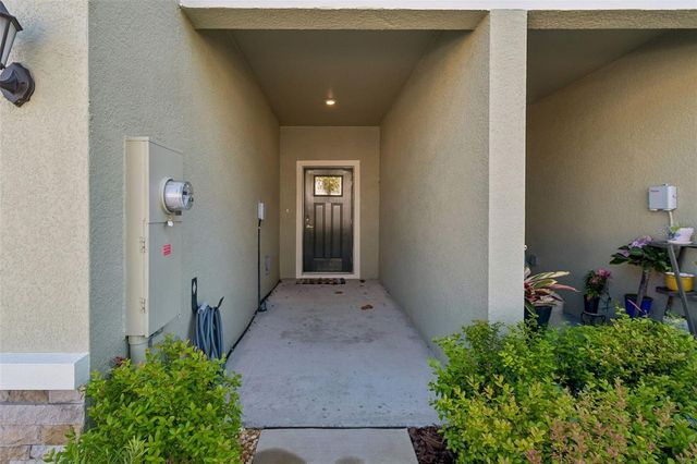 6076 SHINER STREET, Land O Lakes, FL 34638