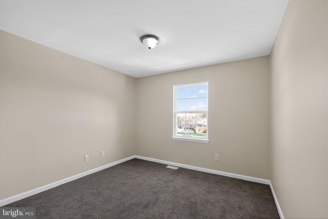 8090 ROUND TABLE CT, Pasadena, MD 21122