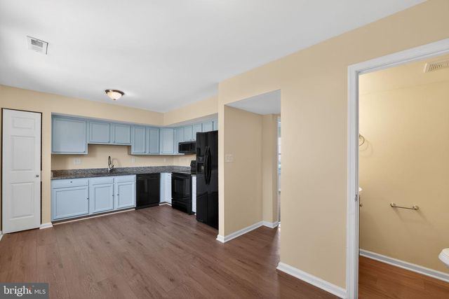 8090 ROUND TABLE CT, Pasadena, MD 21122