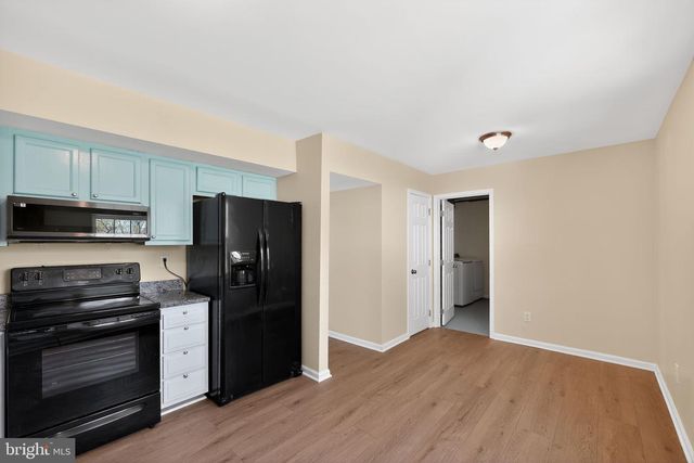 8090 ROUND TABLE CT, Pasadena, MD 21122