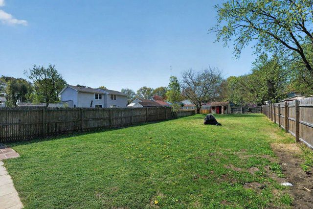 8090 ROUND TABLE CT, Pasadena, MD 21122