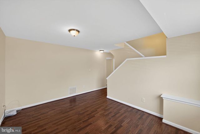 8090 ROUND TABLE CT, Pasadena, MD 21122