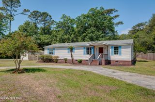 201 Susans Drive, Hampstead, NC 28443