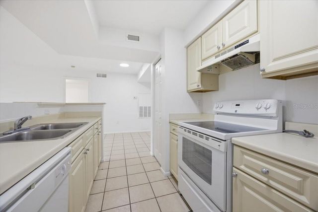3028 PARKWAY BOULEVARD 301, Kissimmee, FL 34747
