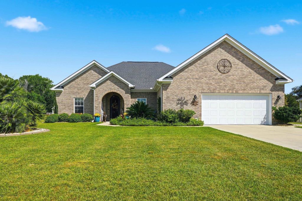 196 Vineyard Lake Circle, Conway, SC 29527 — exterior